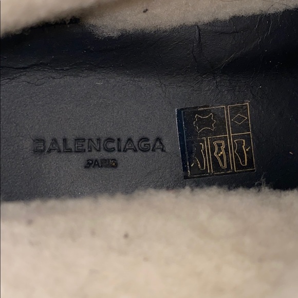 Balenciagas with the fur - Picture 6 of 8